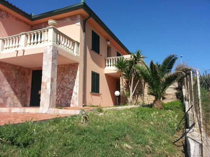 Image No.12-8 Bed House for sale