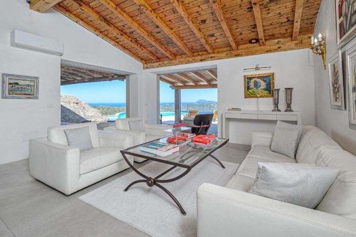 Image No.16-10 Bed Country House for sale