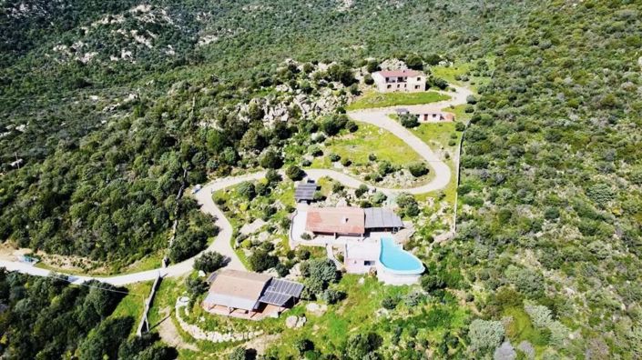 Image No.2-10 Bed Country House for sale