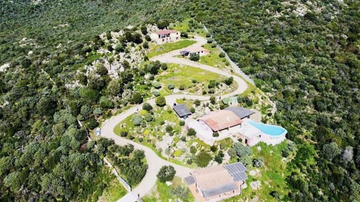 Image No.7-10 Bed Country House for sale