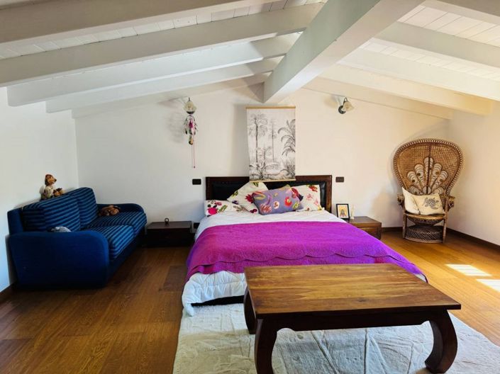 Image No.19-4 Bed House for sale