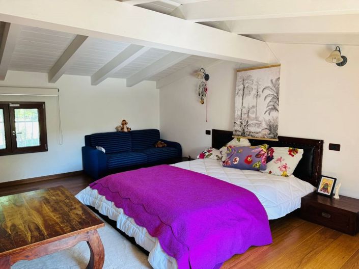 Image No.20-4 Bed House for sale