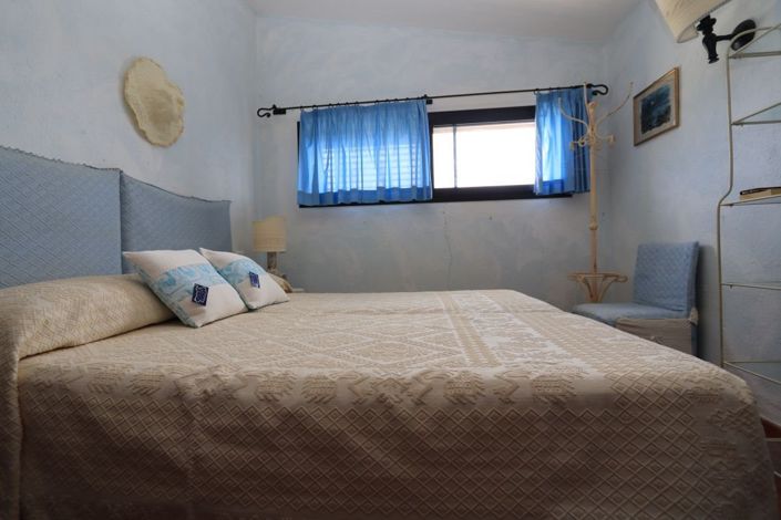 Image No.20-5 Bed House for sale