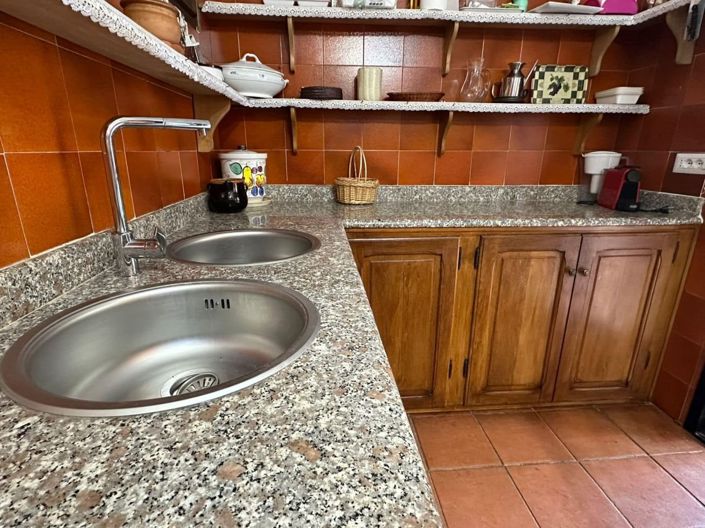 Image No.23-5 Bed House for sale