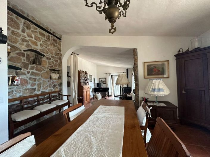 Image No.29-5 Bed House for sale