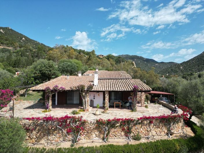 Image No.4-5 Bed House for sale