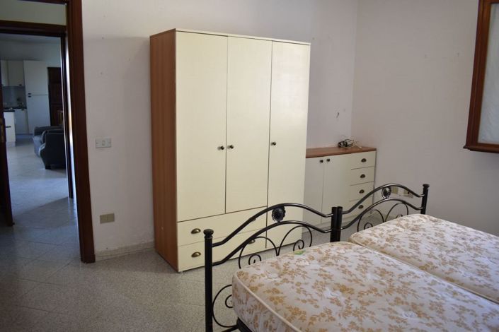 Image No.18-2 Bed House for sale