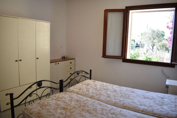 Image No.20-2 Bed House for sale