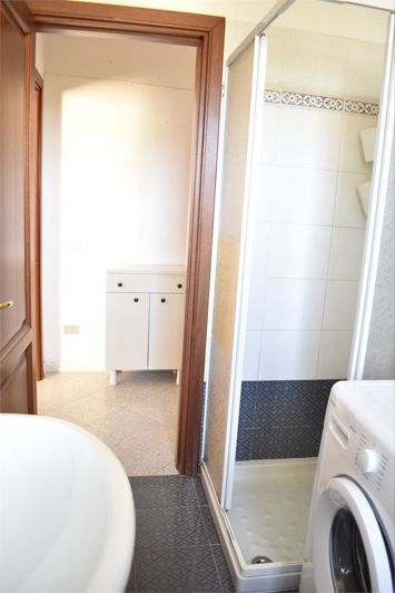 Image No.24-2 Bed House for sale