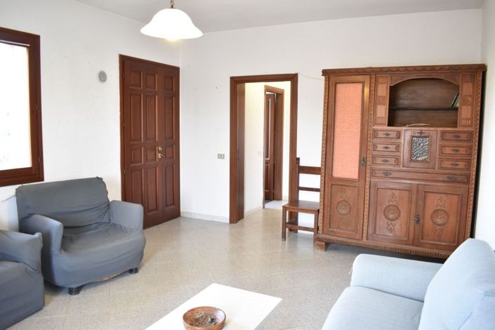 Image No.9-2 Bed House for sale