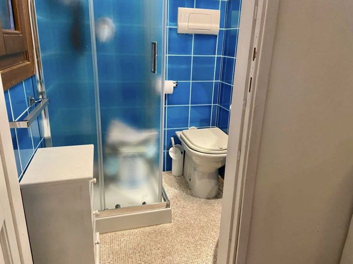 Image No.20-2 Bed Apartment for sale