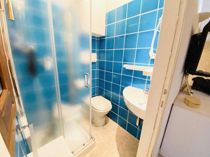 Image No.25-2 Bed Apartment for sale