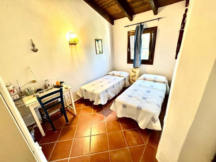 Image No.29-3 Bed House for sale