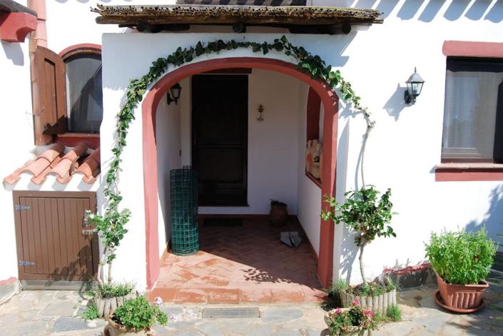 Image No.8-3 Bed House for sale