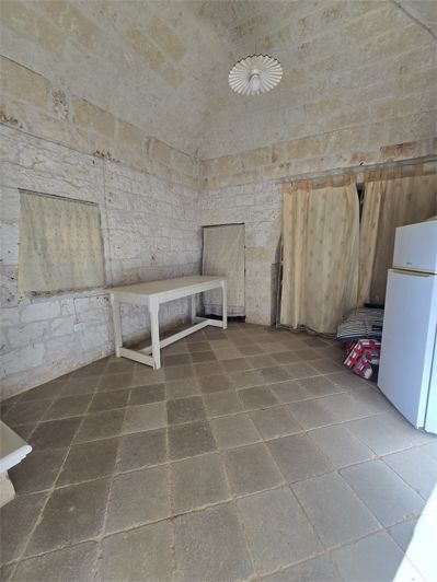 Image No.11-1 Bed House for sale