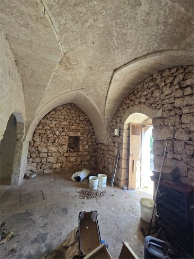 Image No.18-2 Bed House for sale