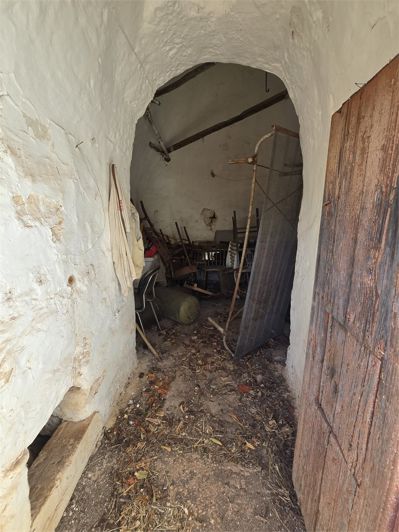 Image No.26-2 Bed House for sale