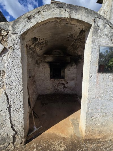 Image No.30-2 Bed House for sale