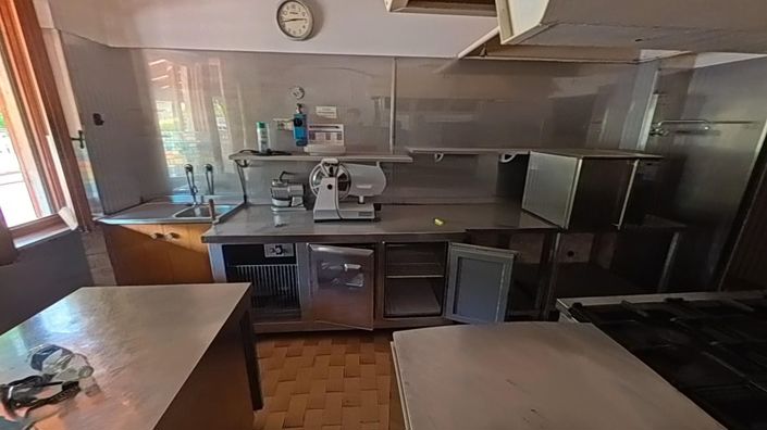 Image No.21-19 Bed House for sale