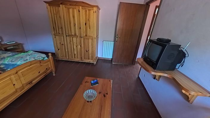 Image No.30-19 Bed House for sale