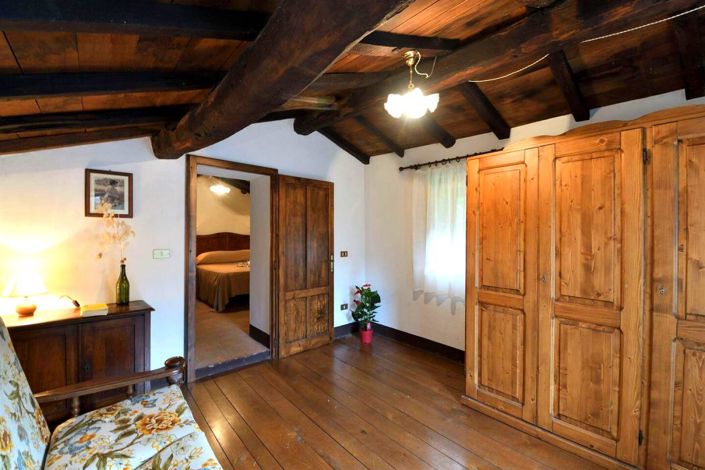 Image No.28-5 Bed Country House for sale