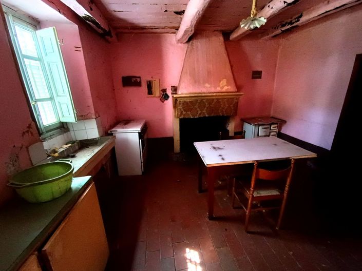 Image No.17-4 Bed House for sale