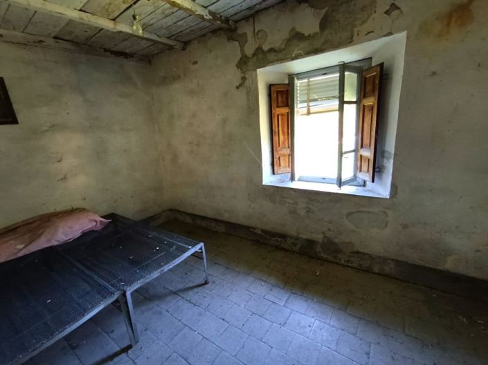 Image No.25-4 Bed House for sale