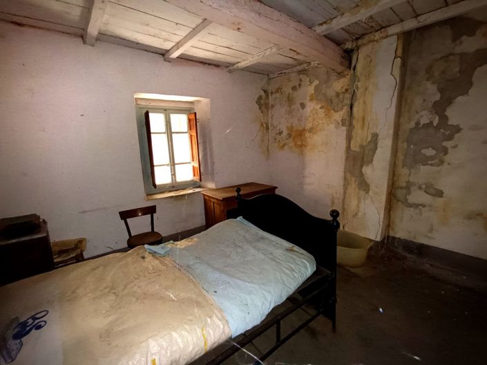 Image No.27-4 Bed House for sale