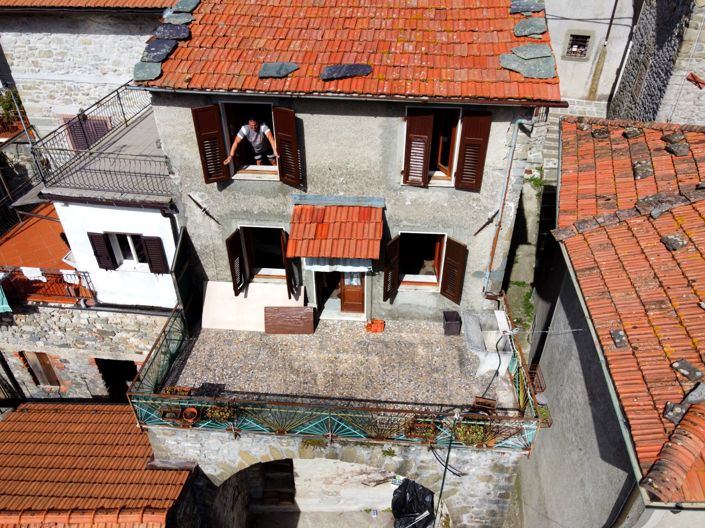 Image No.8-3 Bed House for sale