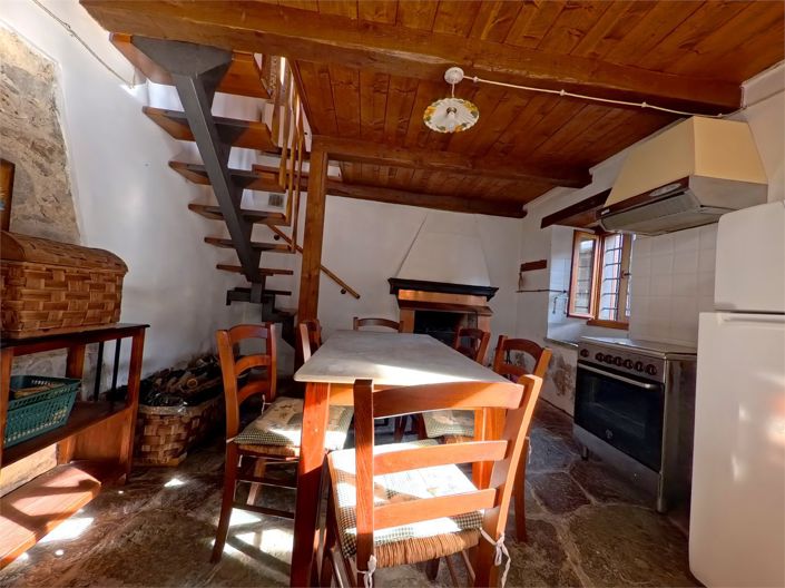 Image No.16-2 Bed House for sale