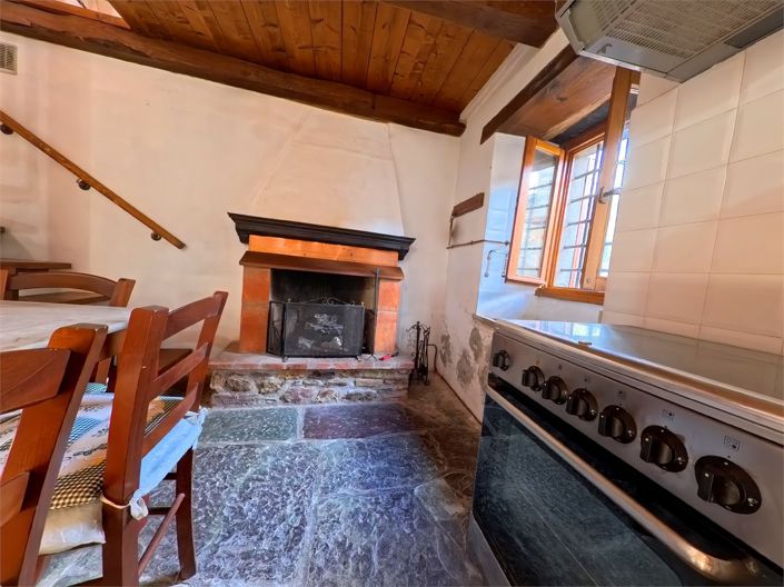 Image No.17-2 Bed House for sale