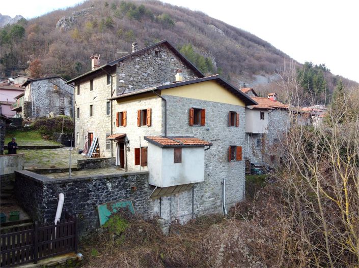 Image No.5-2 Bed House for sale