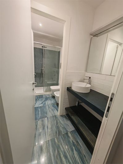 Image No.17-3 Bed House for sale