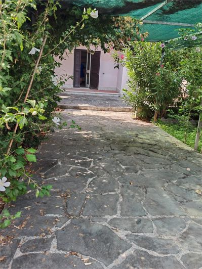 Image No.3-3 Bed House for sale