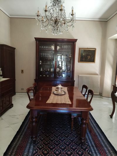 Image No.17-5 Bed House for sale