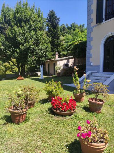 Image No.5-5 Bed House for sale