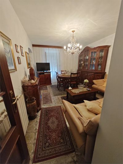 Image No.18-3 Bed House for sale