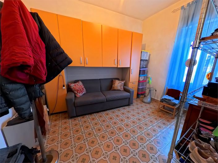 Image No.5-3 Bed House for sale