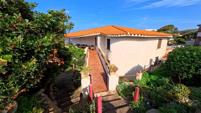 Image No.16-7 Bed House for sale