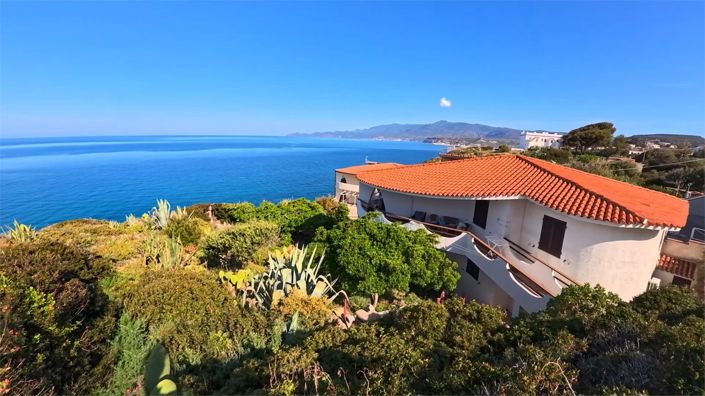 Image No.2-7 Bed House for sale