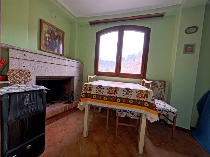 Image No.9-2 Bed House for sale