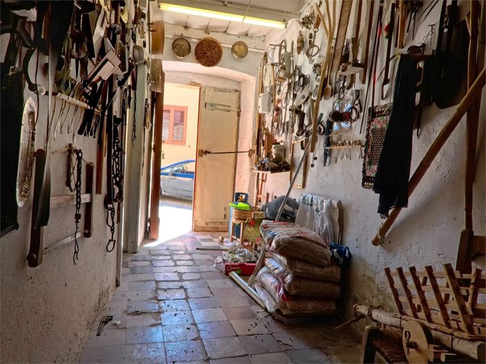 Image No.3-3 Bed House for sale