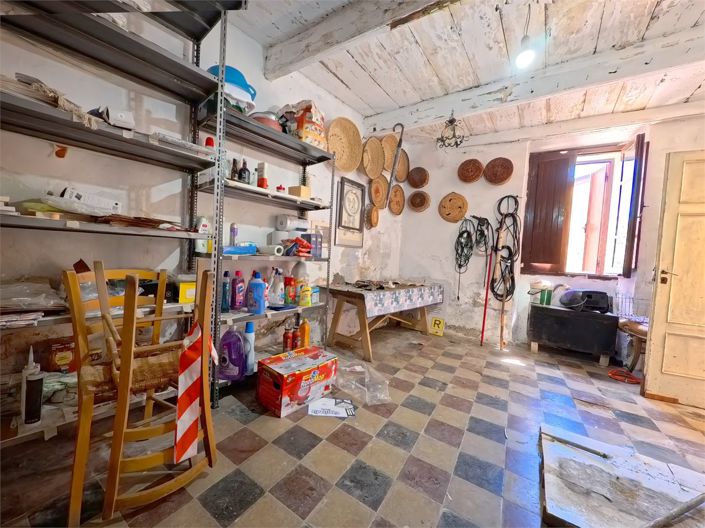 Image No.5-3 Bed House for sale