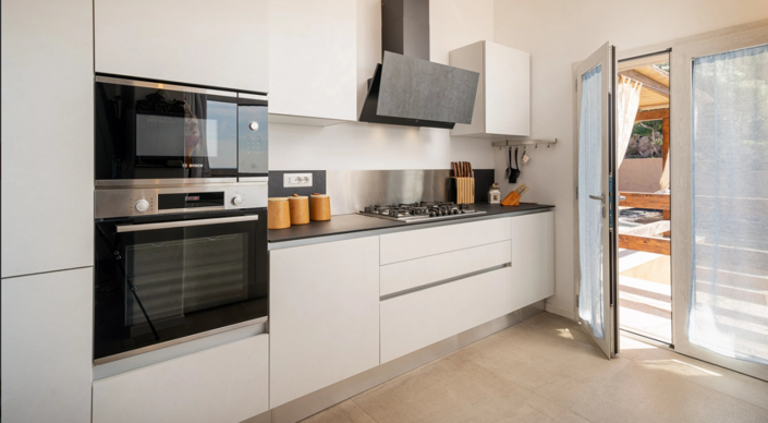 Image No.11-5 Bed House for sale