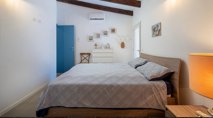 Image No.12-5 Bed House for sale