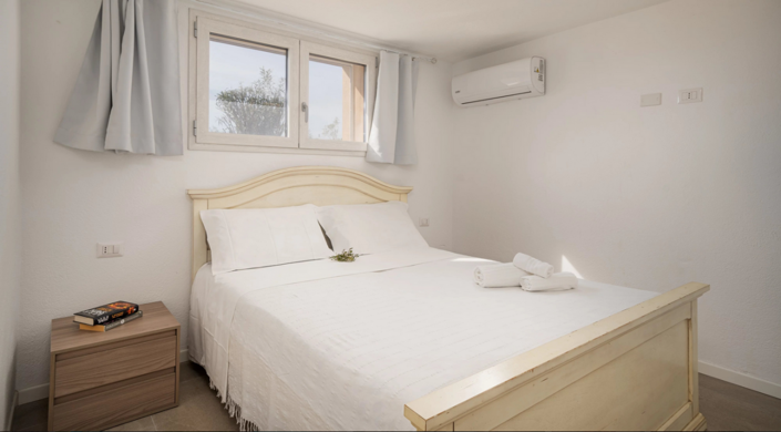 Image No.17-5 Bed House for sale