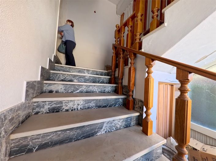 Image No.6-3 Bed House for sale