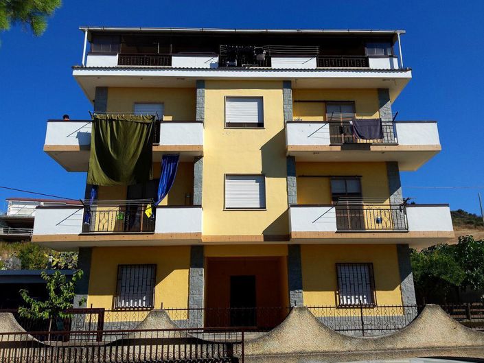 Image No.2-Maison de 10 chambres à vendre à Calabre