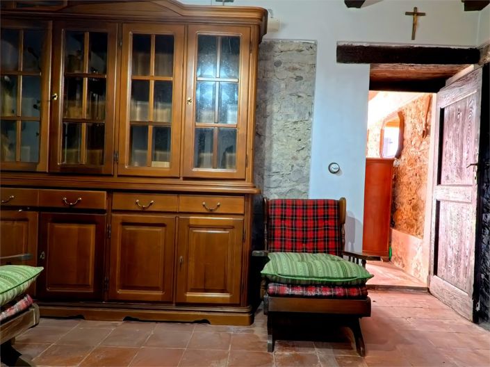 Image No.17-2 Bed House for sale