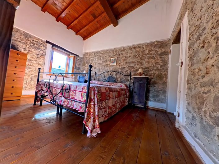 Image No.28-2 Bed House for sale